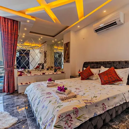 Yesilkoy 2 Bedroom - 9750